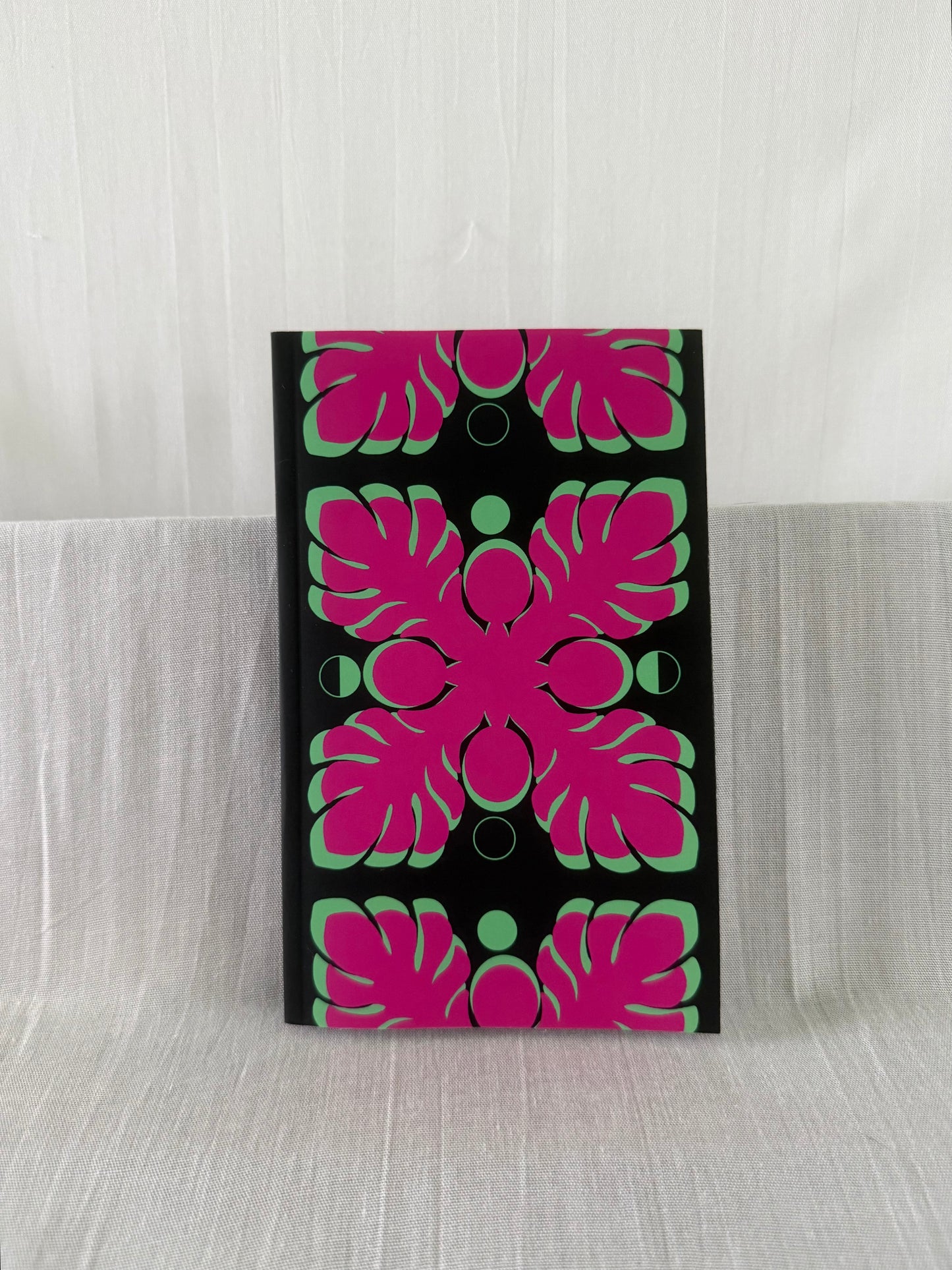 2027 Manini Kaulana Mahina - Pocket size, perfect for those on-the-go