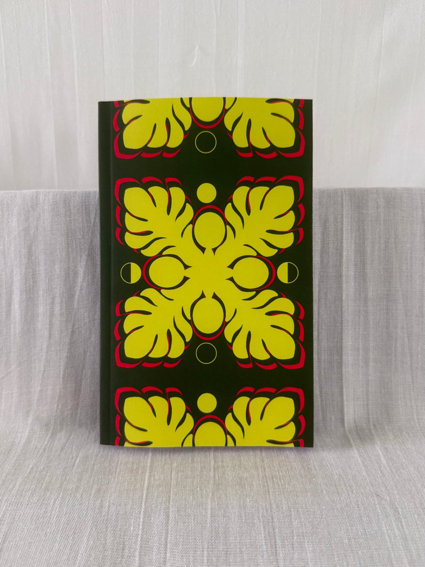 2027 Manini Kaulana Mahina - Pocket size, perfect for those on-the-go