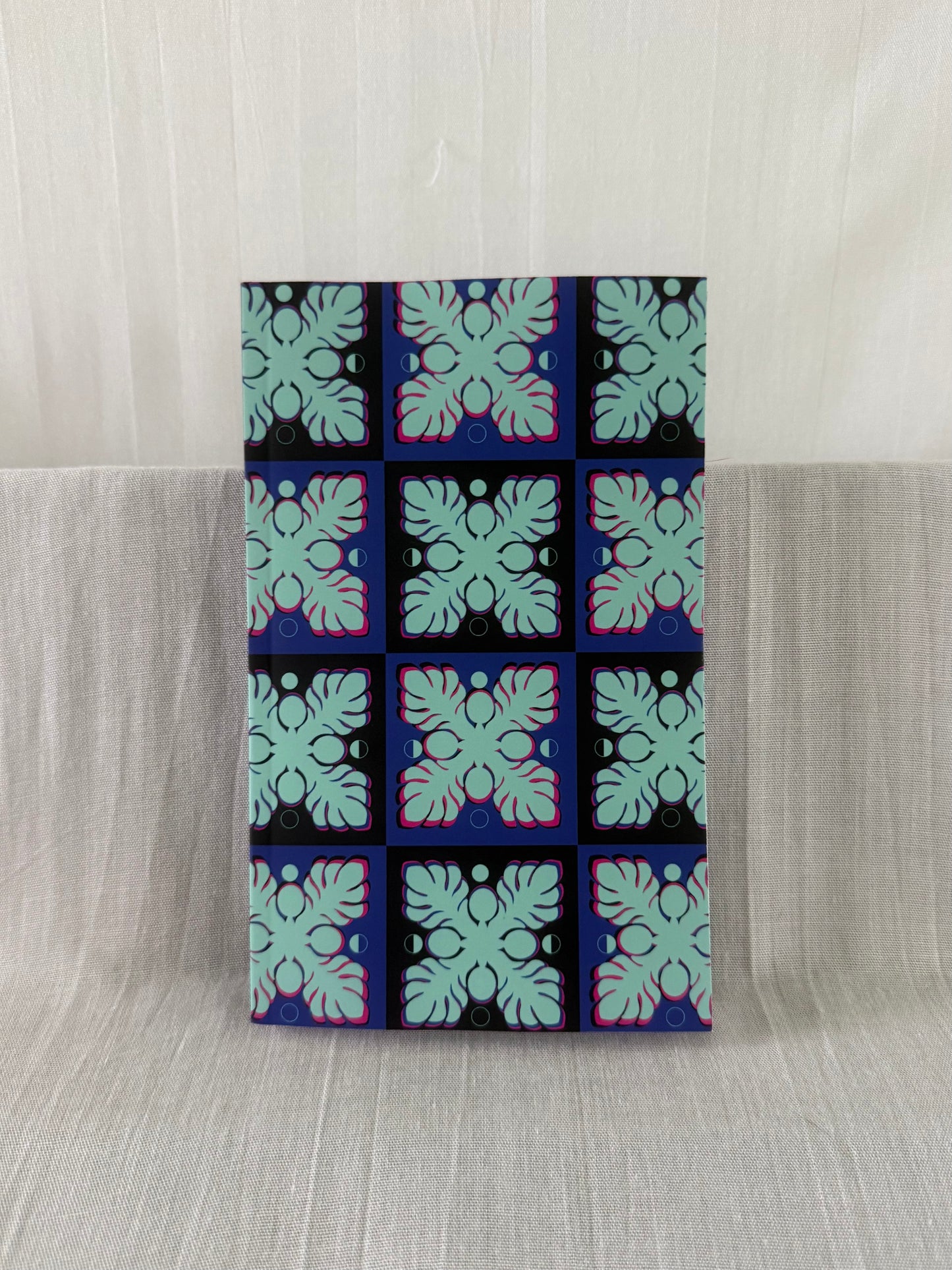 2027 Manini Kaulana Mahina - Pocket size, perfect for those on-the-go